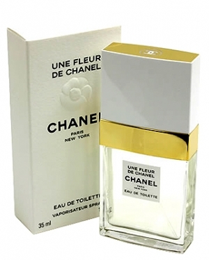 une fleur de chanel chanel